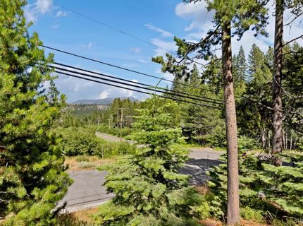 1492 Mount Rainier Drive, South Lake Tahoe, CA 96150 Photo