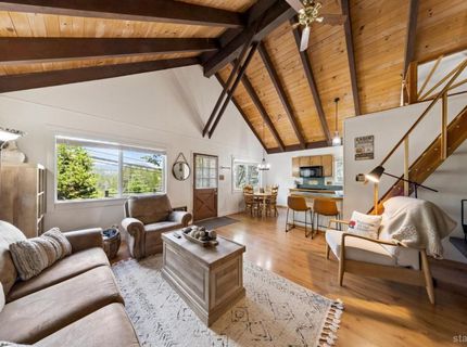1492 Mount Rainier Drive, South Lake Tahoe, CA 96150 Photo