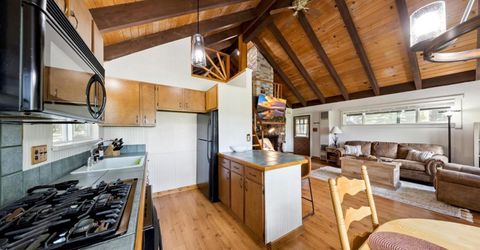 1492 Mount Rainier Drive, South Lake Tahoe, CA 96150 Photo