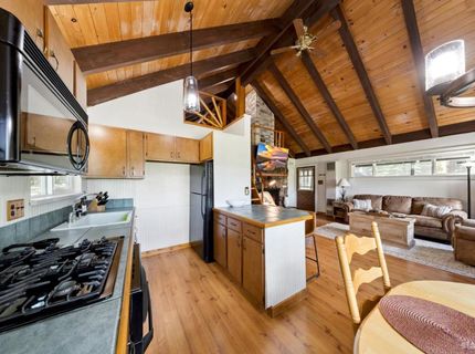 1492 Mount Rainier Drive, South Lake Tahoe, CA 96150 Photo