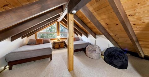 1492 Mount Rainier Drive, South Lake Tahoe, CA 96150 Photo