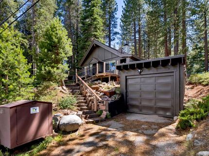 1492 Mount Rainier Drive, South Lake Tahoe, CA 96150 Photo