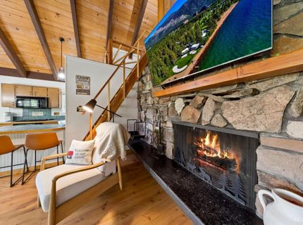 1492 Mount Rainier Drive, South Lake Tahoe, CA 96150 Photo