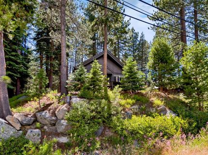 1492 Mount Rainier Drive, South Lake Tahoe, CA 96150 Photo