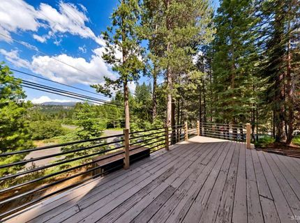 1492 Mount Rainier Drive, South Lake Tahoe, CA 96150 Photo