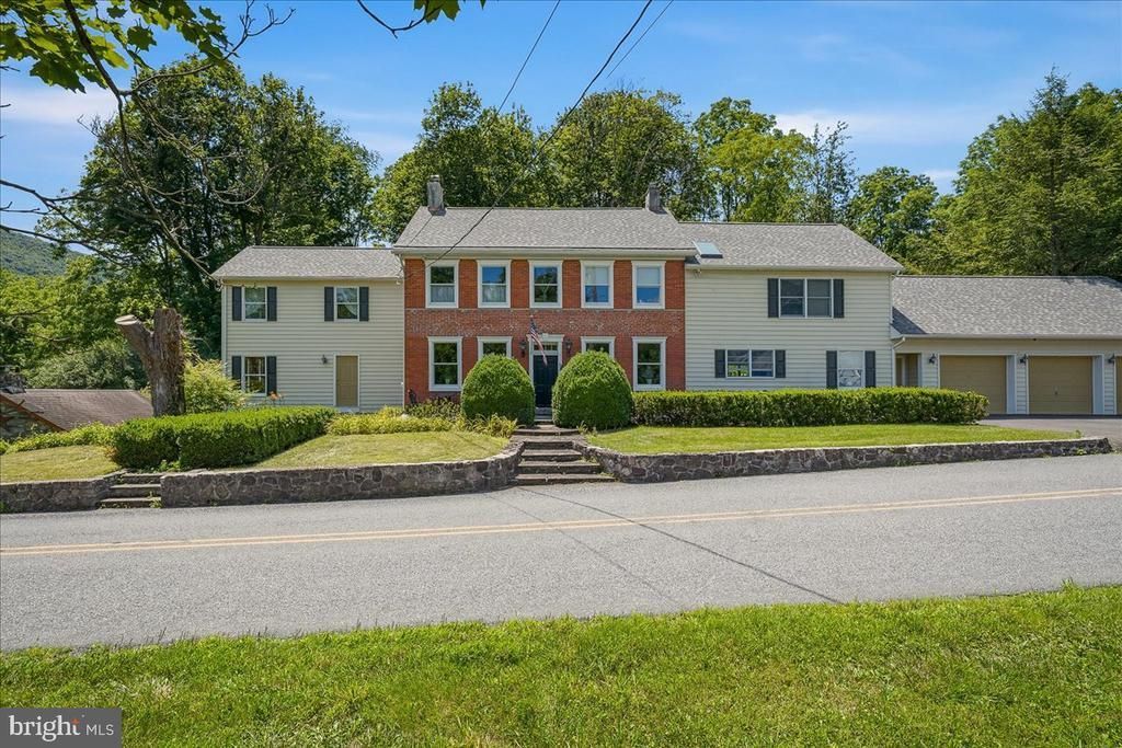 105 FETHERMAN ROAD , STROUDSBURG, PA 18360