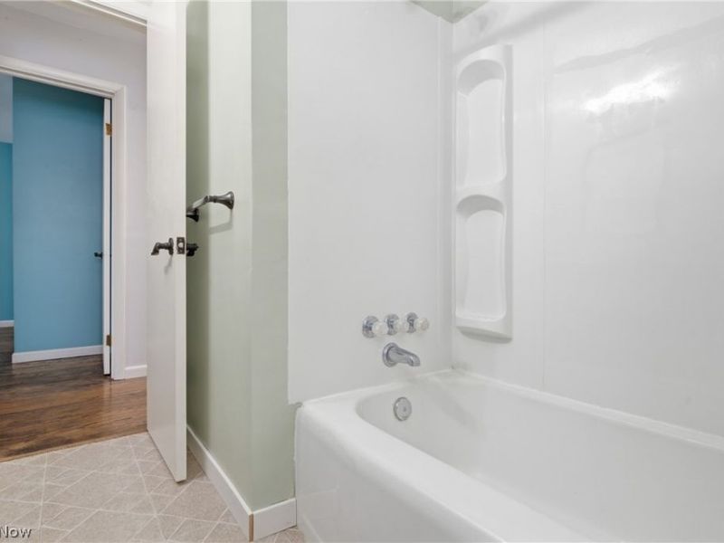 2849 Hudson Drive, Cuyahoga Falls, OH 44221 Photo 18