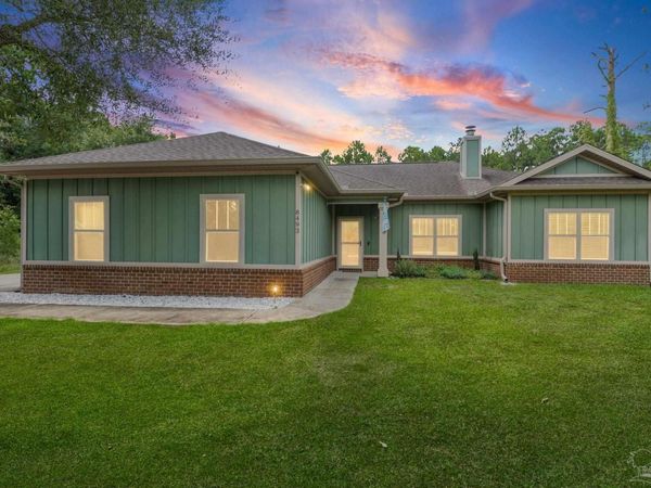 8493 Sevilla St, Navarre, FL 32566