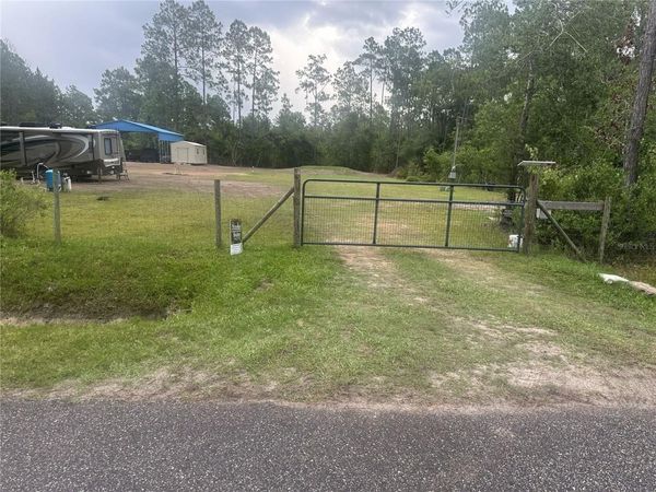 10220 CROTTY AVENUE , HASTINGS, FL 32145