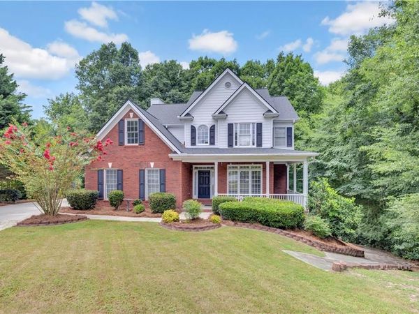 1812 Cotton Lane , Loganville, GA 30052