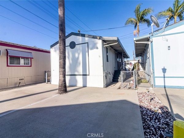 8811 Park, Unit 54, Bellflower, CA 90706