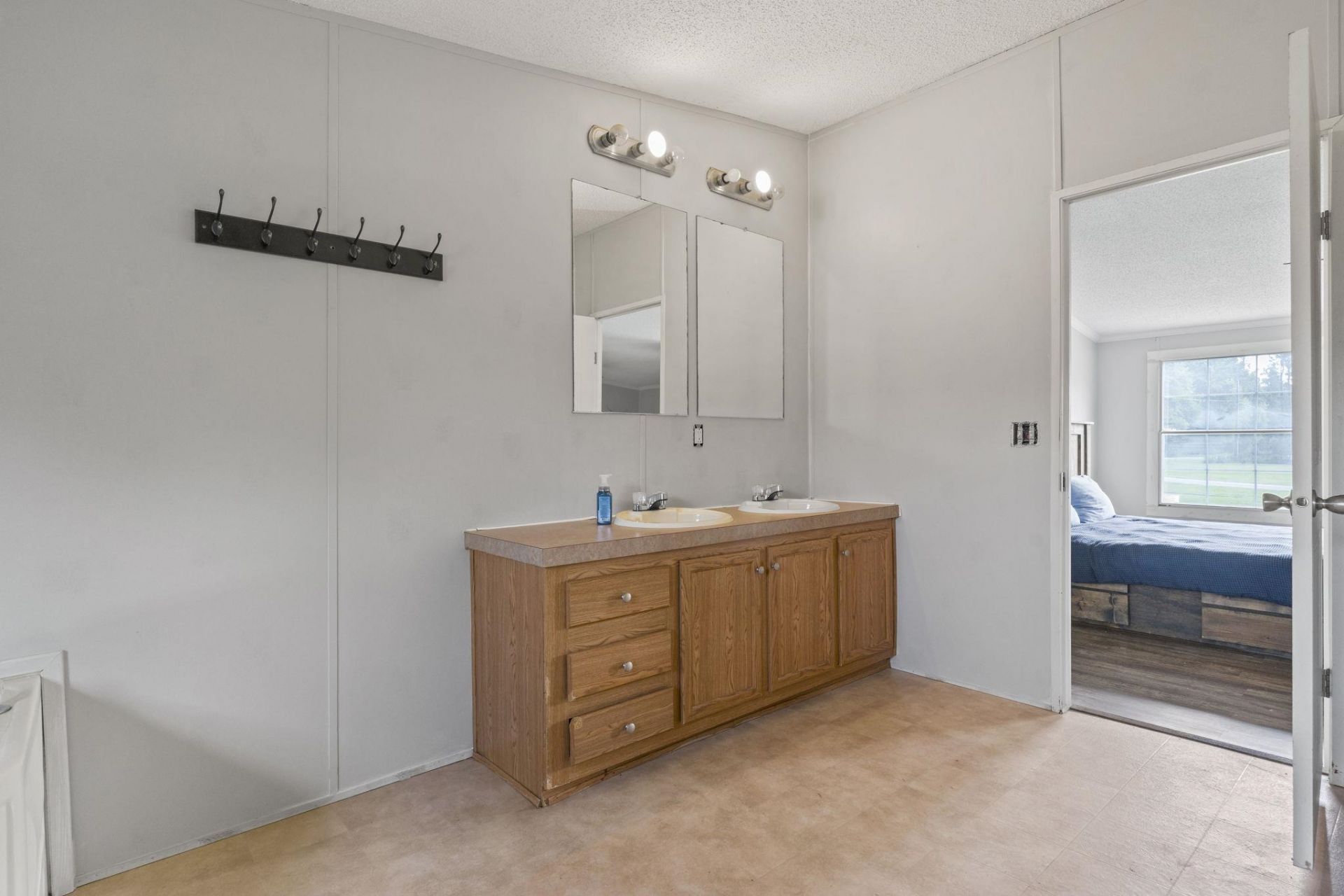 524 Alton Rd.  Photo 24