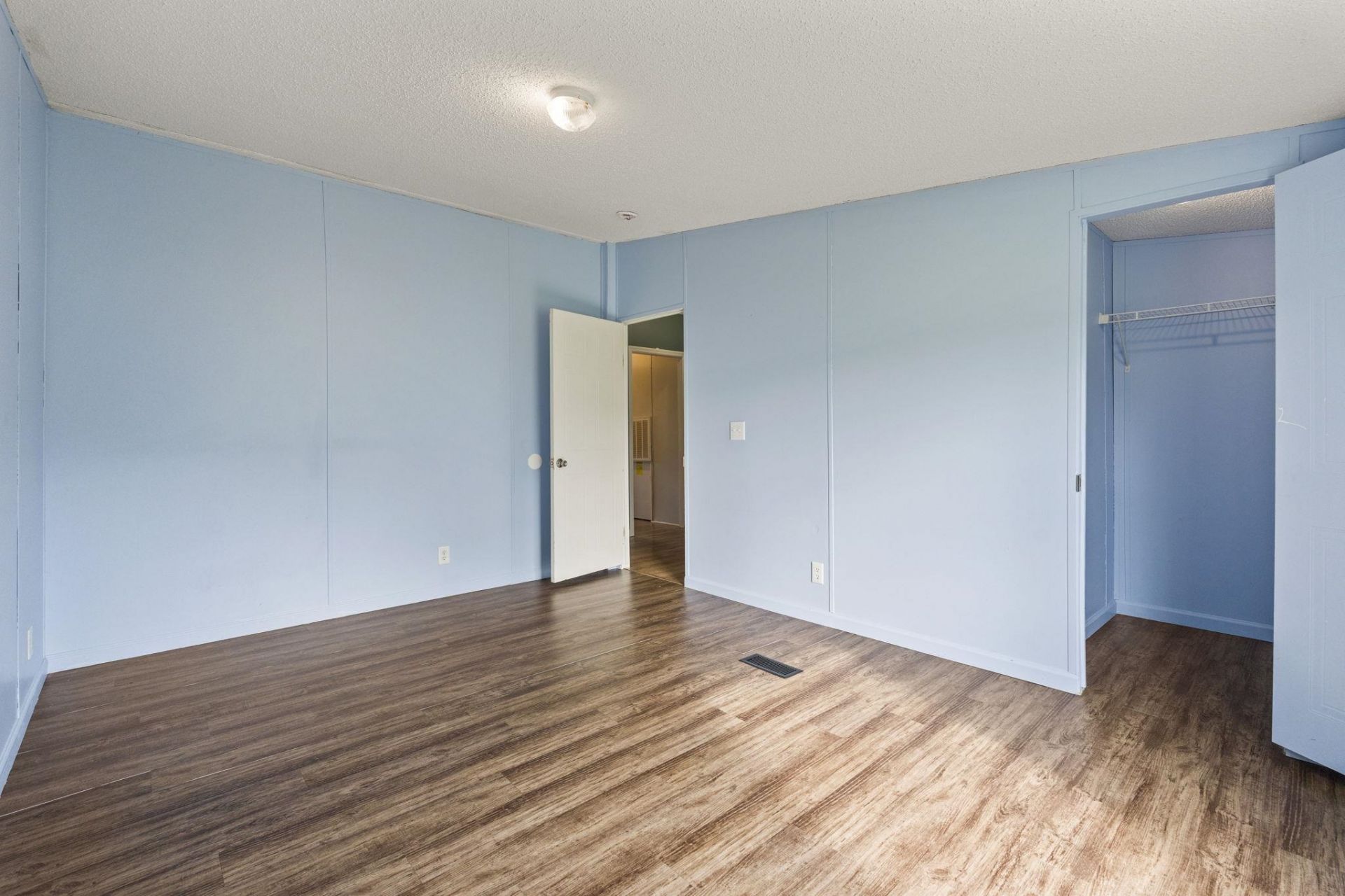 524 Alton Rd.  Photo 32