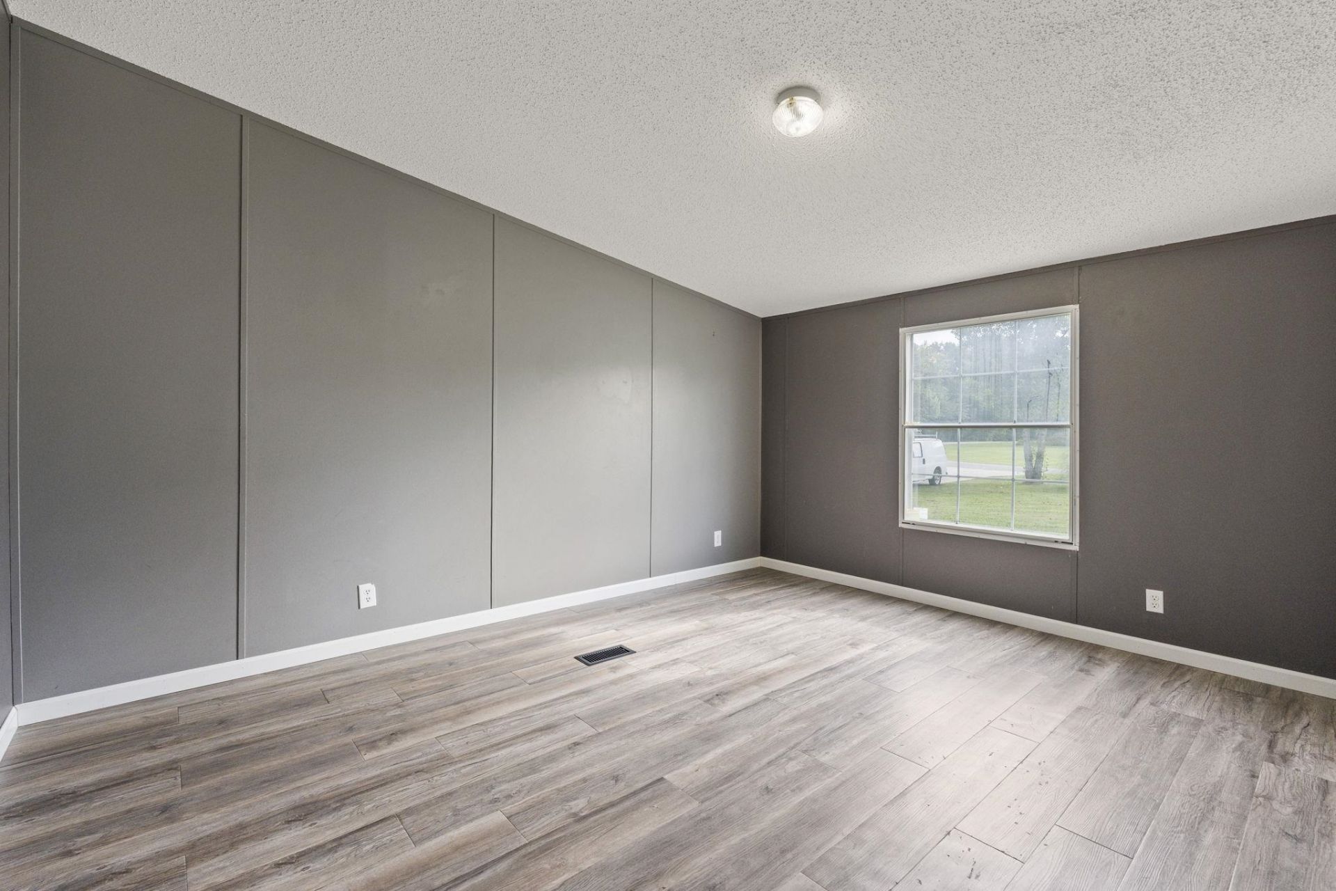 524 Alton Rd.  Photo 33