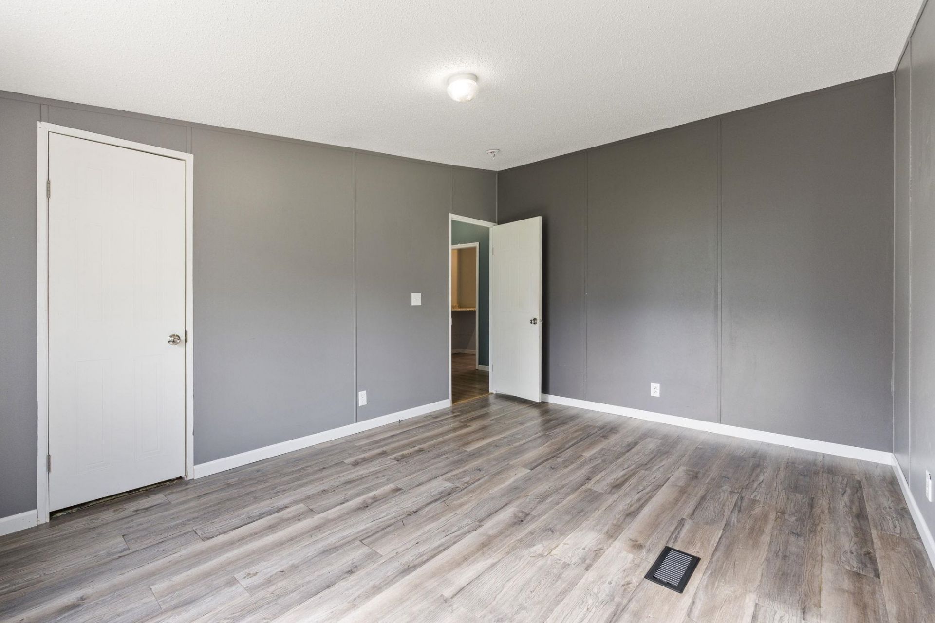 524 Alton Rd.  Photo 34