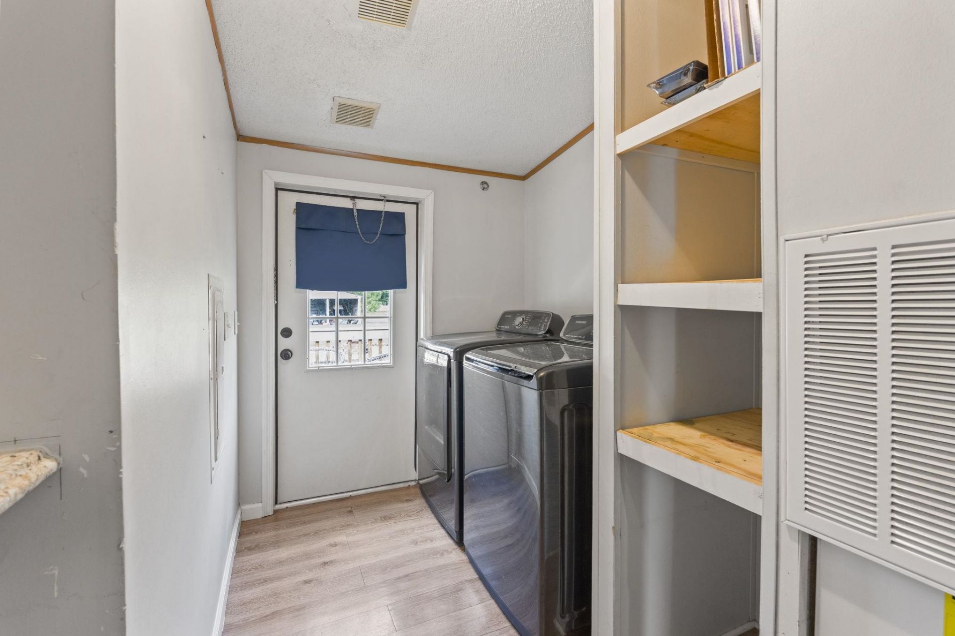 524 Alton Rd.  Photo 37