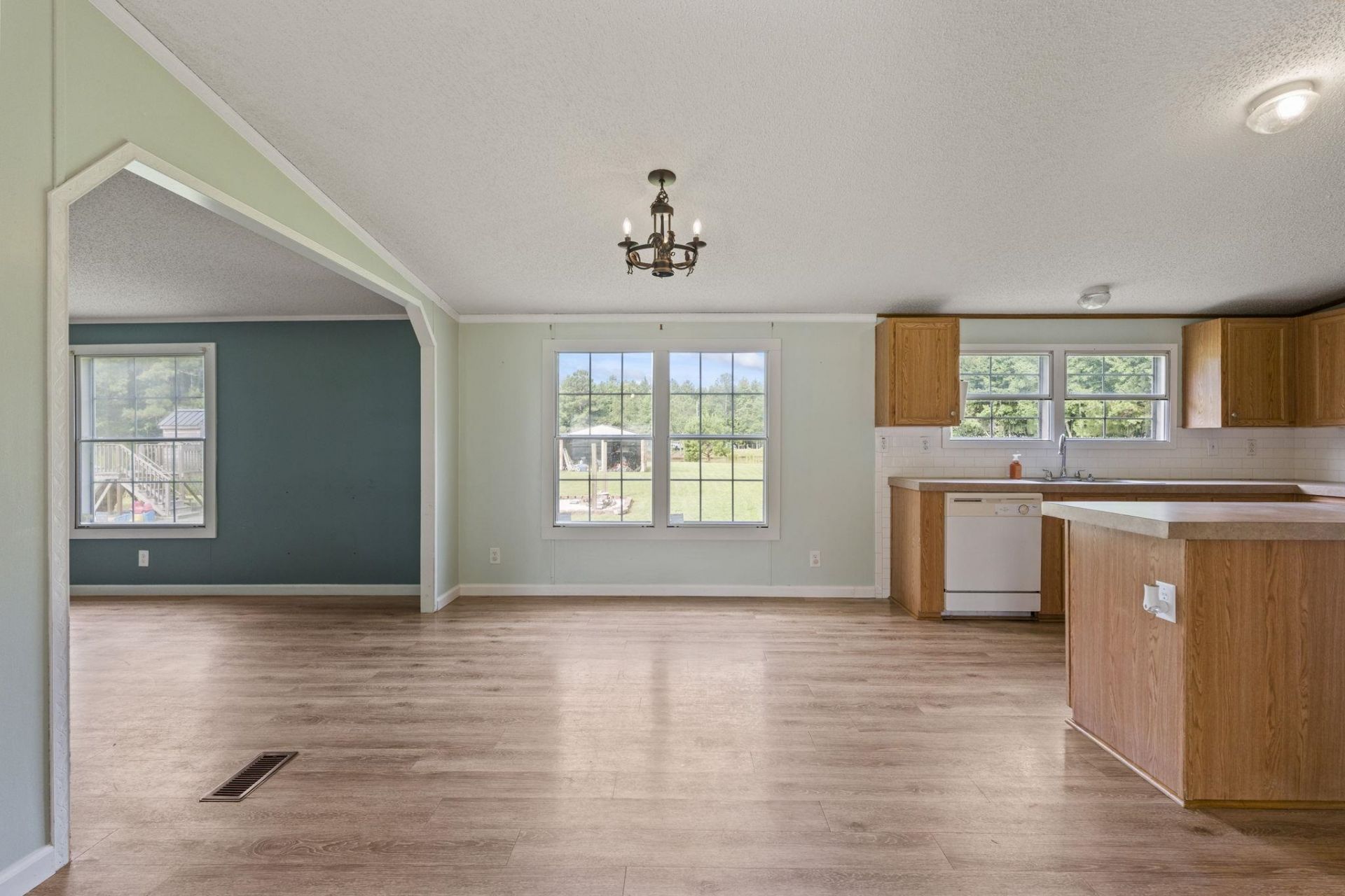 524 Alton Rd.  Photo 5