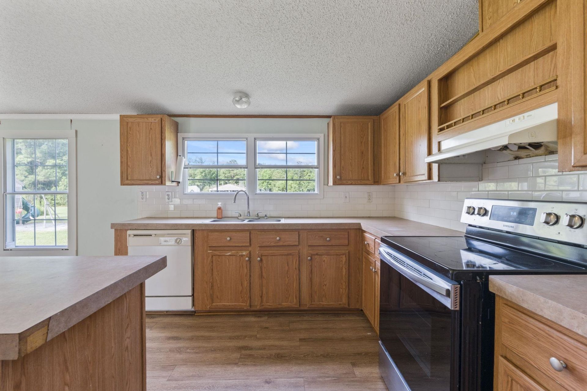 524 Alton Rd.  Photo 9