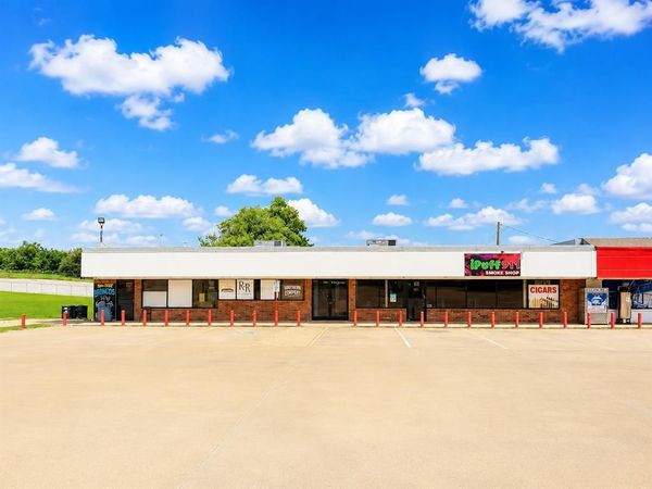 404 W Country Club Road, Chickasha, OK 73018