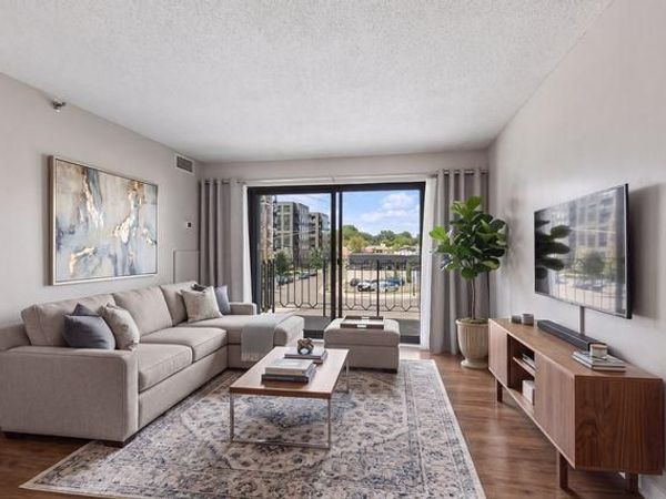 3131 Excelsior Boulevard, Unit 212, Minneapolis, MN 55416
