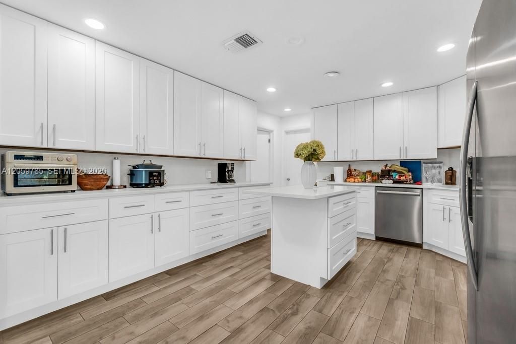 200 SW 16 Street , Pompano Beach, FL 33060 Photo
