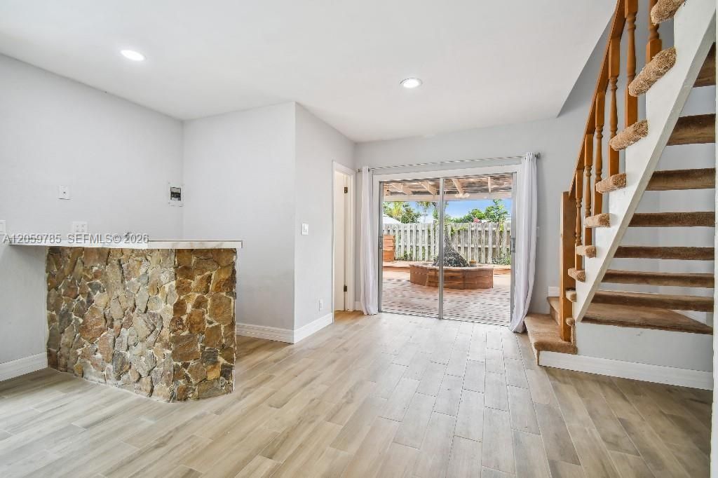 200 SW 16 Street , Pompano Beach, FL 33060 Photo