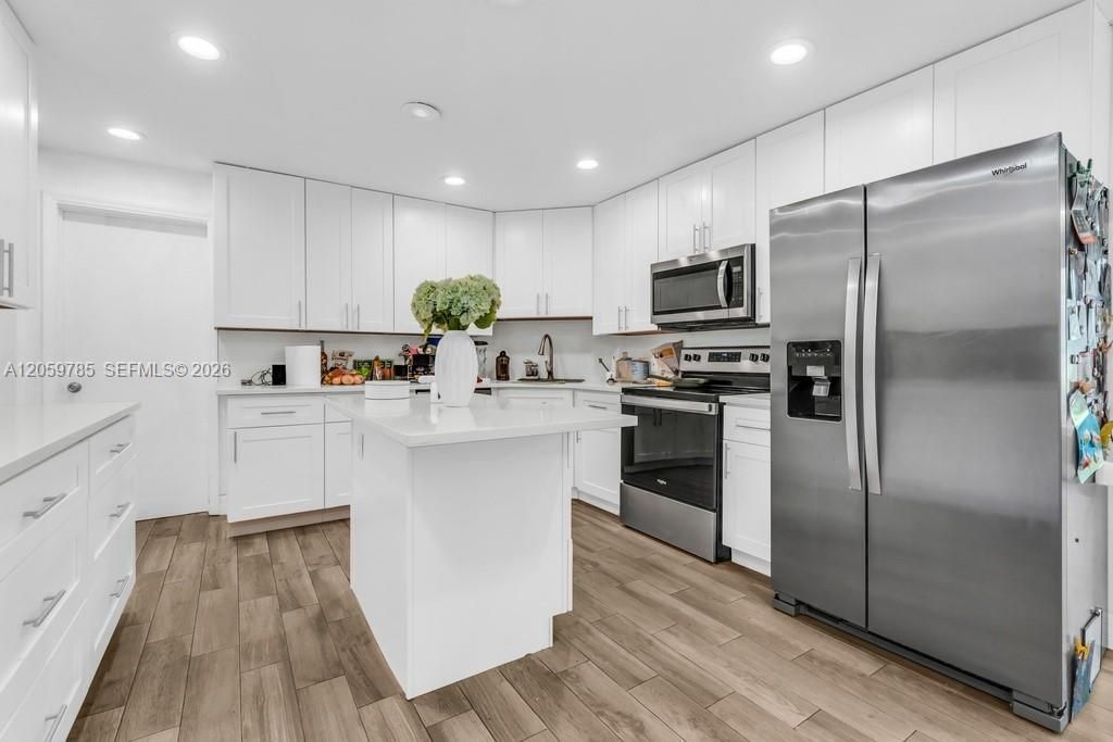 200 SW 16 Street , Pompano Beach, FL 33060 Photo