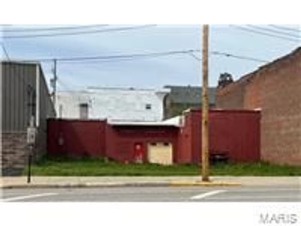538 E Broadway Street , Alton, IL 62002