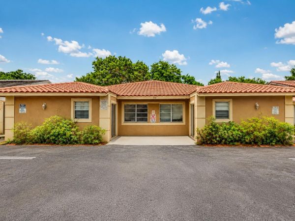 4125 Woodside Drive, Unit 1, Coral Springs, FL 33065