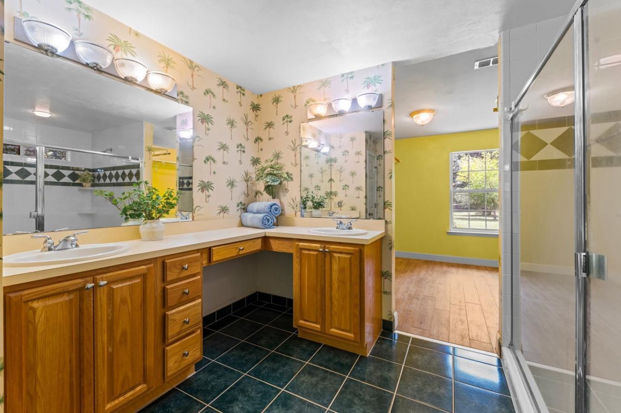 1407 Shady Rest Road , Havana, FL 32333 Photo