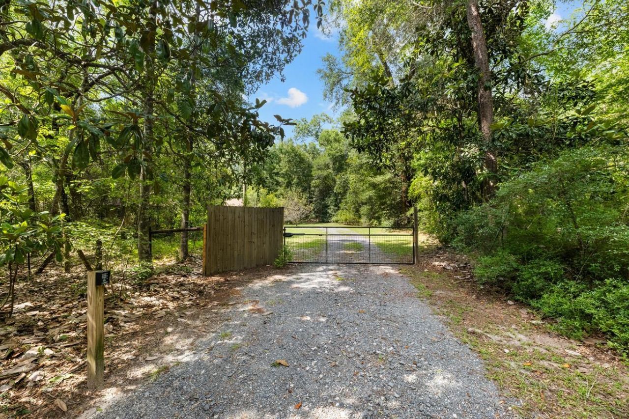 1407 Shady Rest Road , Havana, FL 32333 Photo