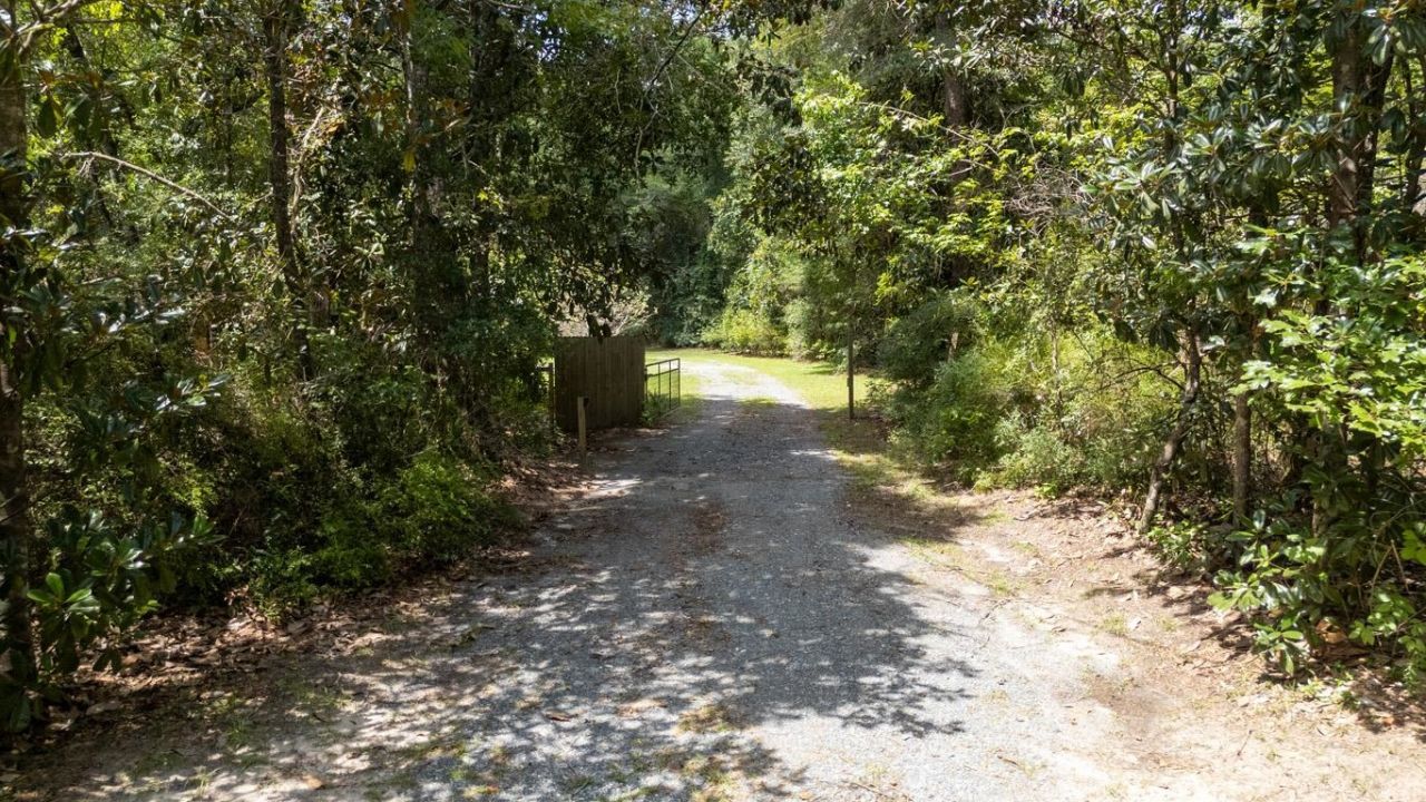 1407 Shady Rest Road , Havana, FL 32333 Photo