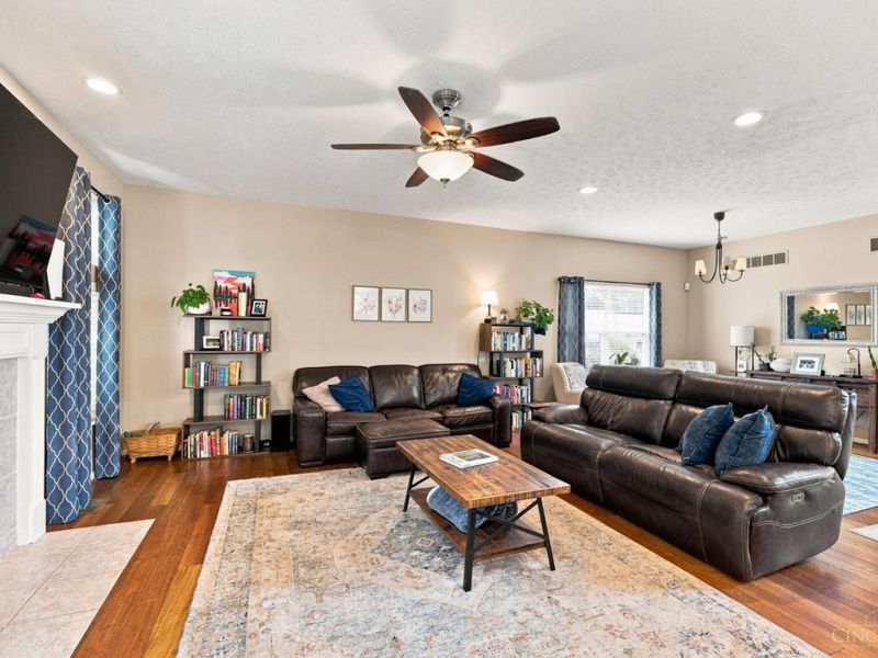 920 Paul Vista Drive, Miami Twp, OH 45140 Photo 11