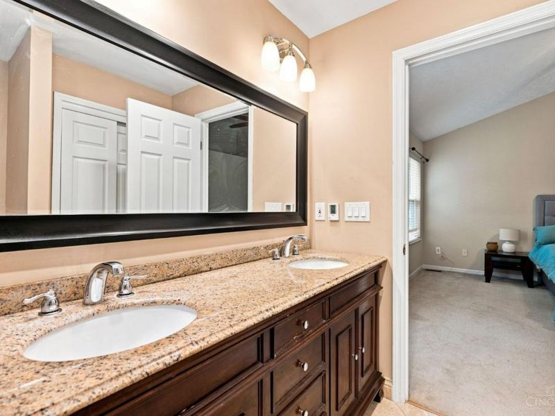920 Paul Vista Drive, Miami Twp, OH 45140 Photo 35