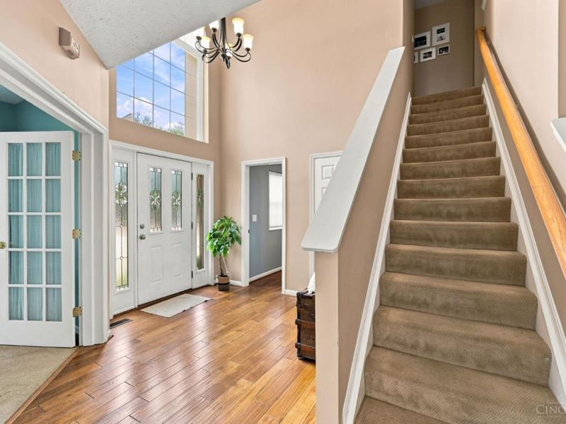920 Paul Vista Drive, Miami Twp, OH 45140 Photo 4