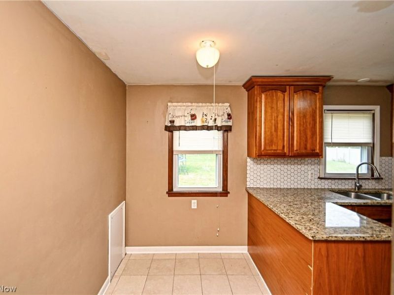 420 Stuart Street NW, Massillon, OH 44646 Photo 12