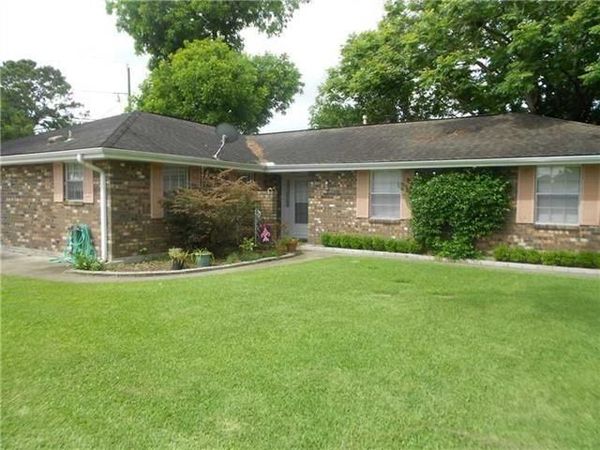 9 SOMBRERO Lane , St Rose, LA 70087