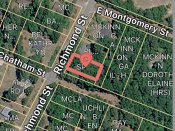 257 Richmond Street , West End, NC 27376