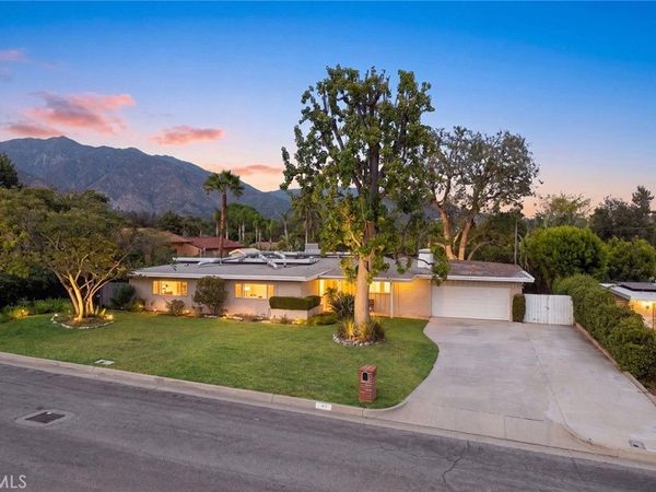 206 Oak Meadow Road, Sierra Madre, CA 91024