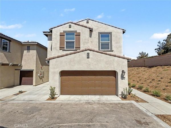 1366 Thunderbolt Lane, Rialto, CA 92376