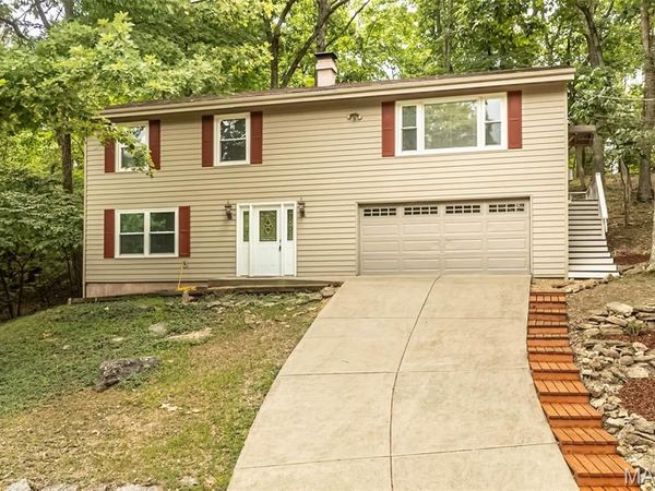 83 N Kings Road, Marthasville, MO 63357