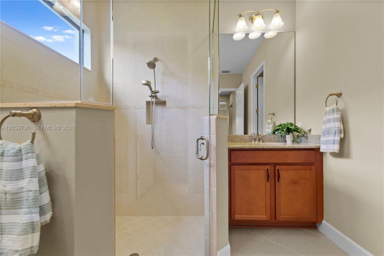 9292 Isla Bella Cir , Bonita Springs, FL 34135 Photo