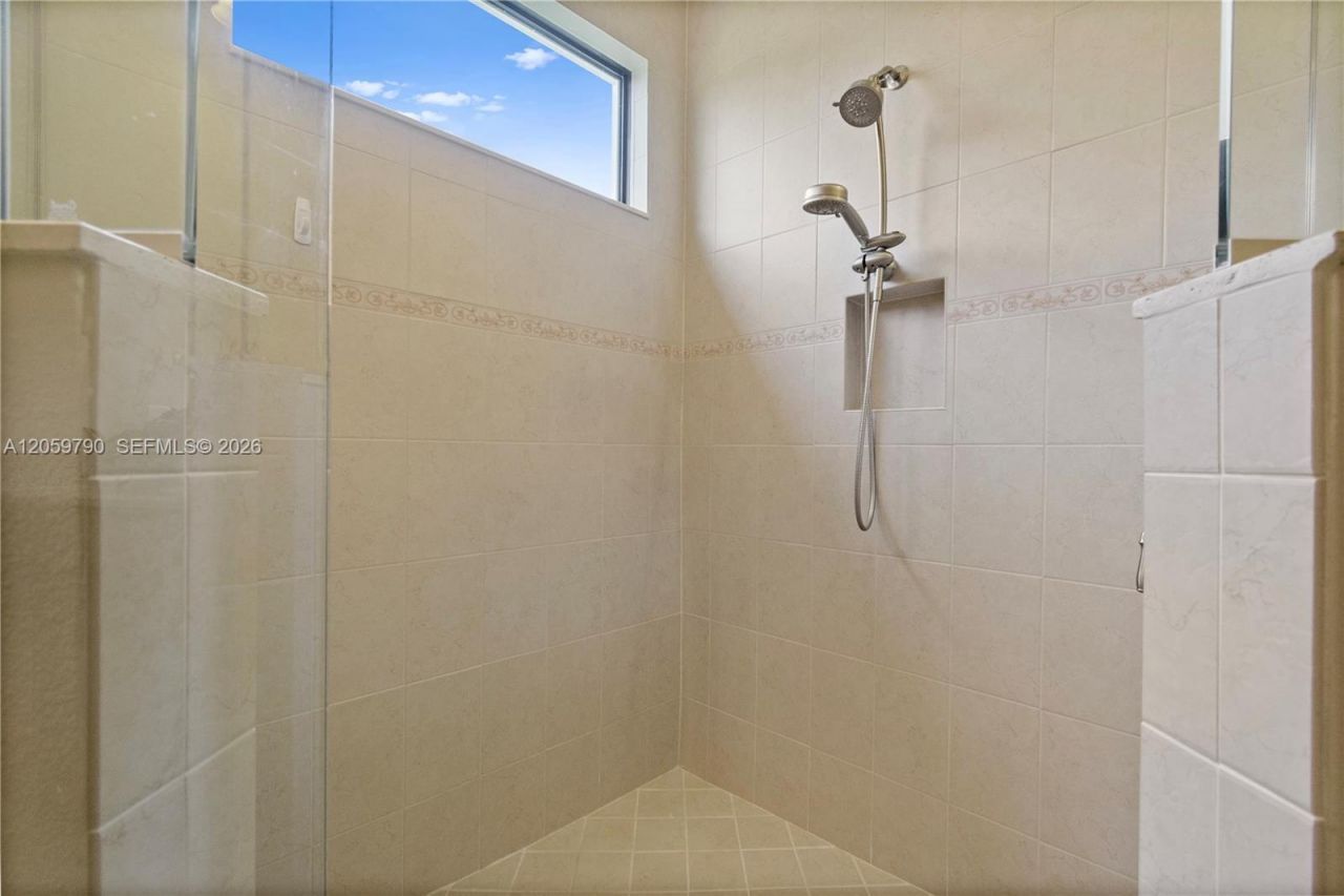9292 Isla Bella Cir , Bonita Springs, FL 34135 Photo