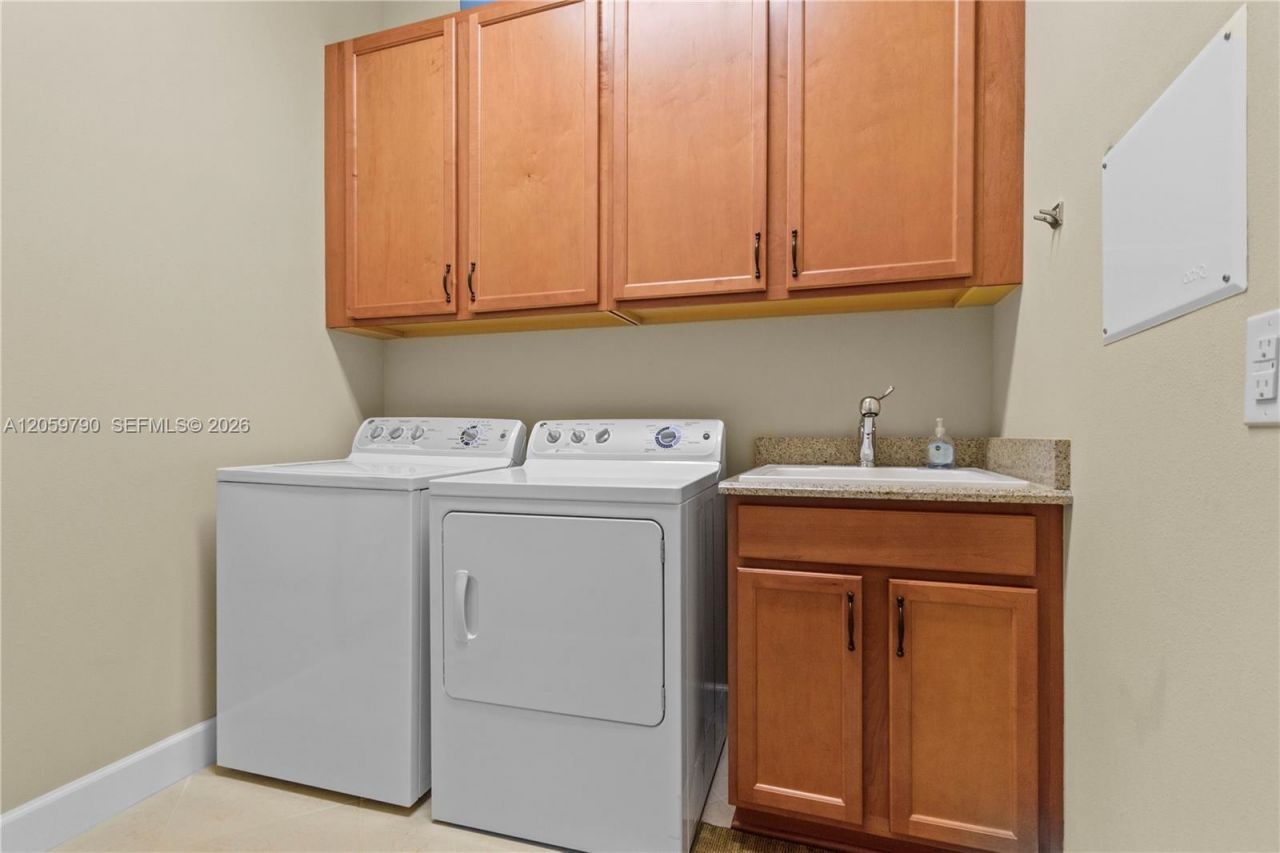 9292 Isla Bella Cir , Bonita Springs, FL 34135 Photo
