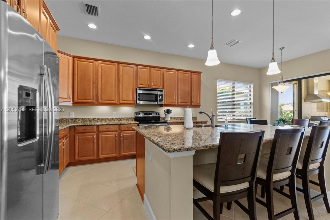 9292 Isla Bella Cir , Bonita Springs, FL 34135 Photo