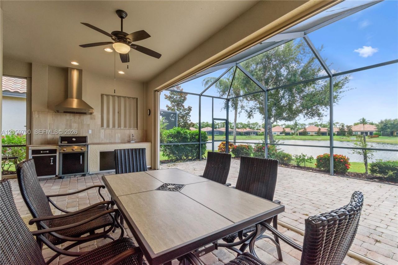 9292 Isla Bella Cir , Bonita Springs, FL 34135 Photo