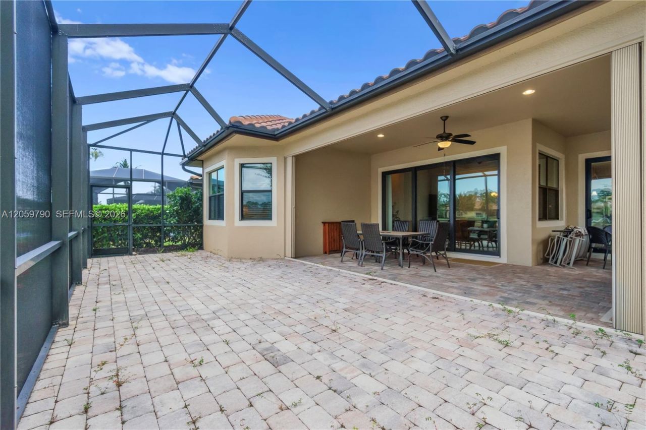 9292 Isla Bella Cir , Bonita Springs, FL 34135 Photo