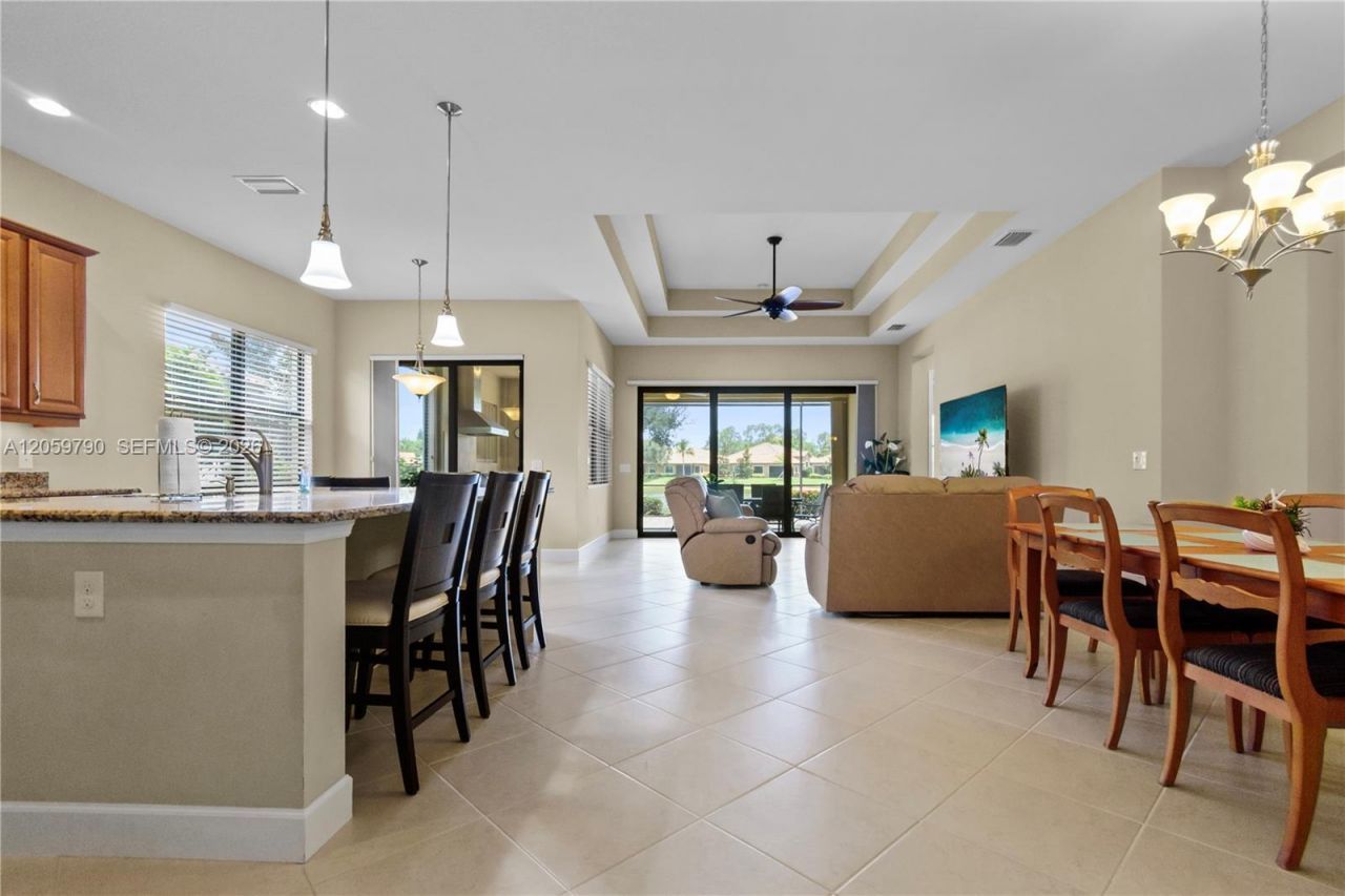 9292 Isla Bella Cir , Bonita Springs, FL 34135 Photo