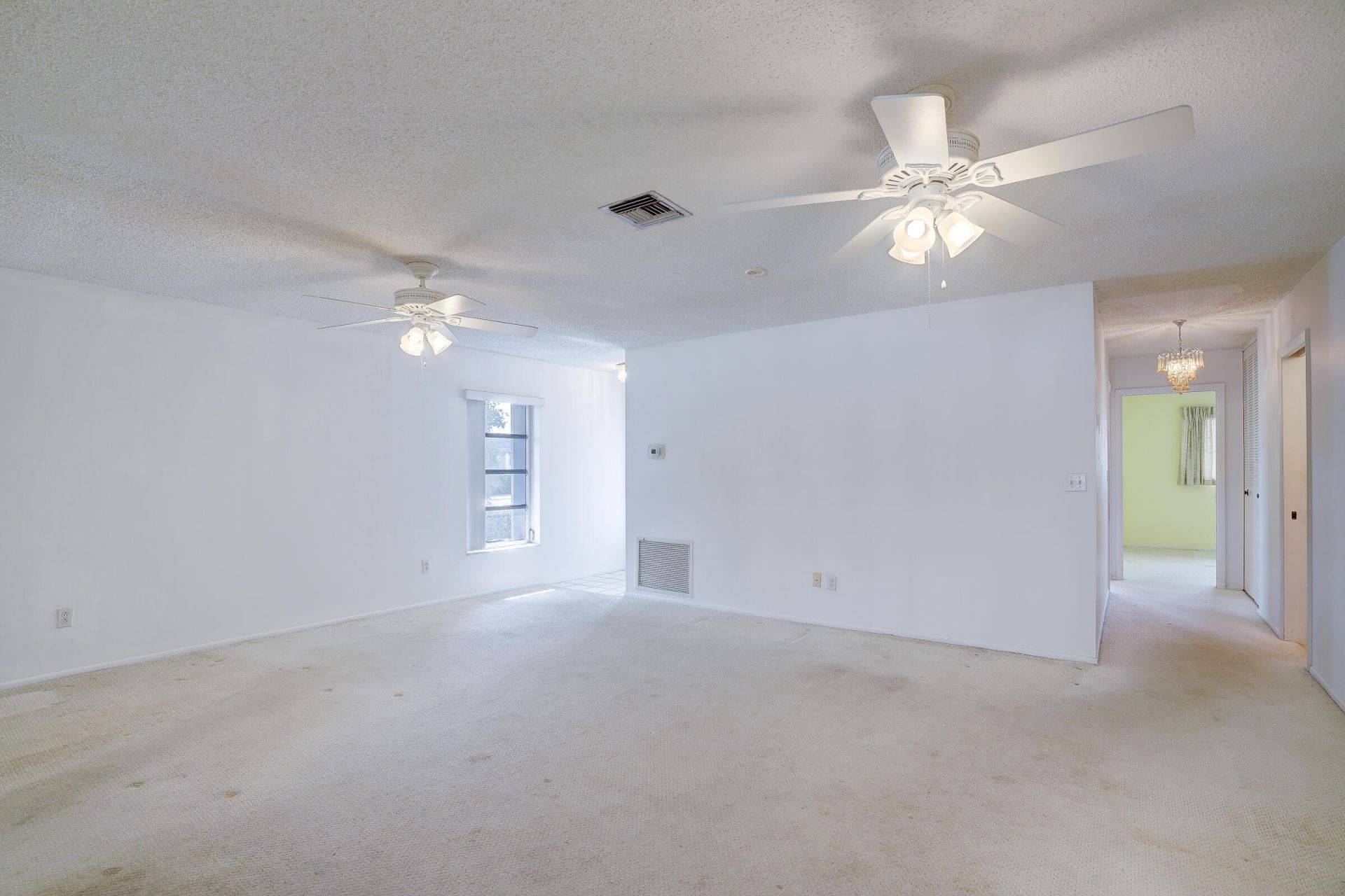 2886 E Fernley Drive E, Unit 51, West Palm Beach, FL 33415 Photo