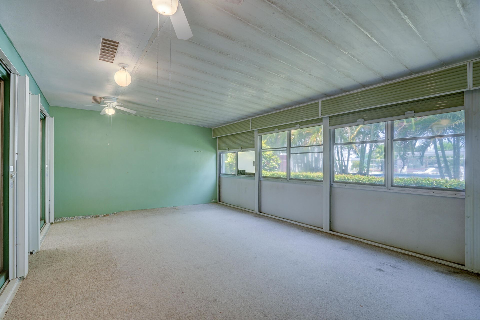 2886 E Fernley Drive E, Unit 51, West Palm Beach, FL 33415 Photo